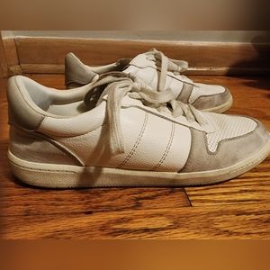 Women's Hal Sneakers - Universal Thread Gray 7.5